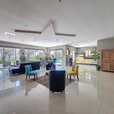 Maison 8 pièces 472500 €