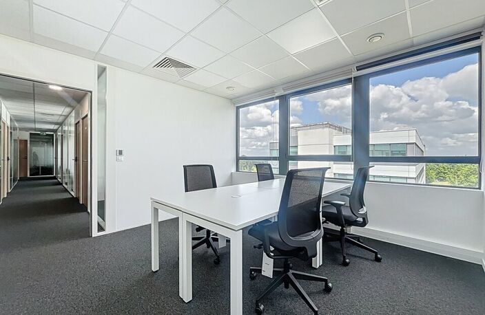 BUREAUX AVEC SERVICES à LOUER — photo 4
