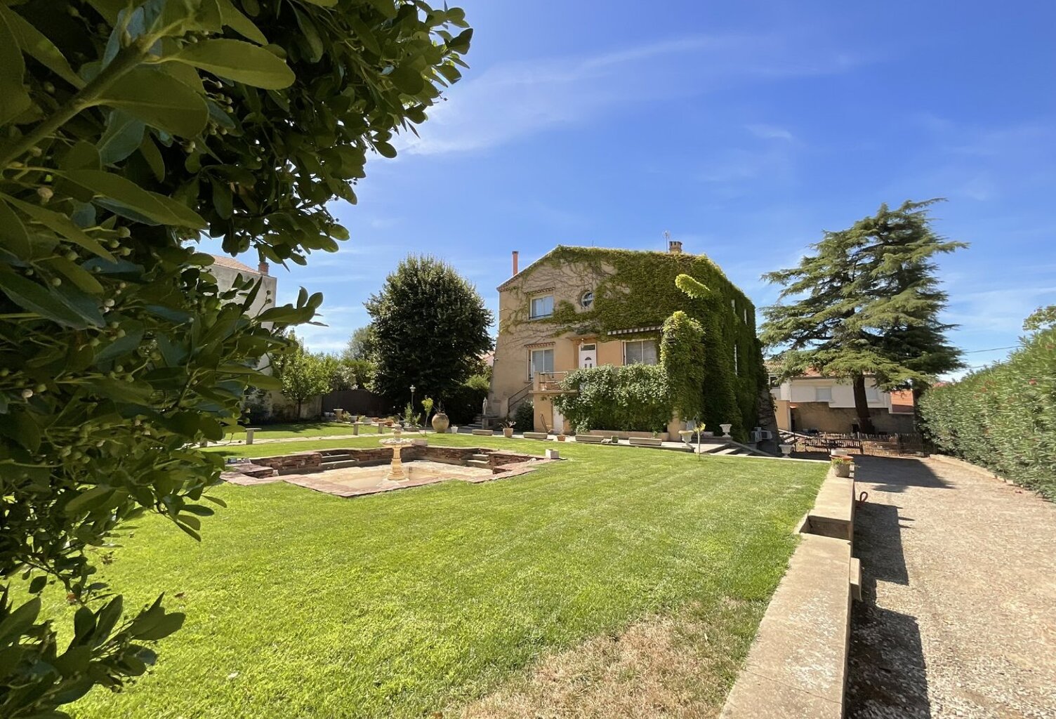 Maison de maître — photo 1