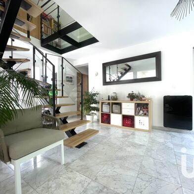 Maison 9 pièces 675000 €