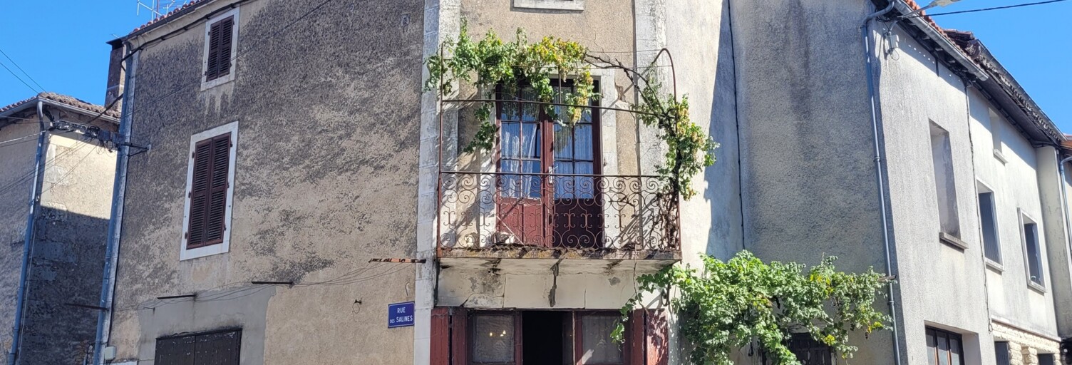 Maison 6 Pièces 115 m² à vendre à Champagne-Mouton (16350)