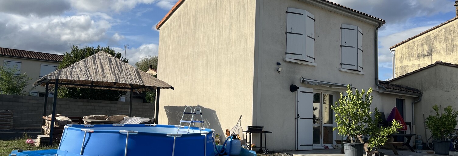 Maison 5 Pièces 94 m² à vendre à Saint-Claud (16450)