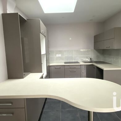 Maison 5 pièces 1220 €