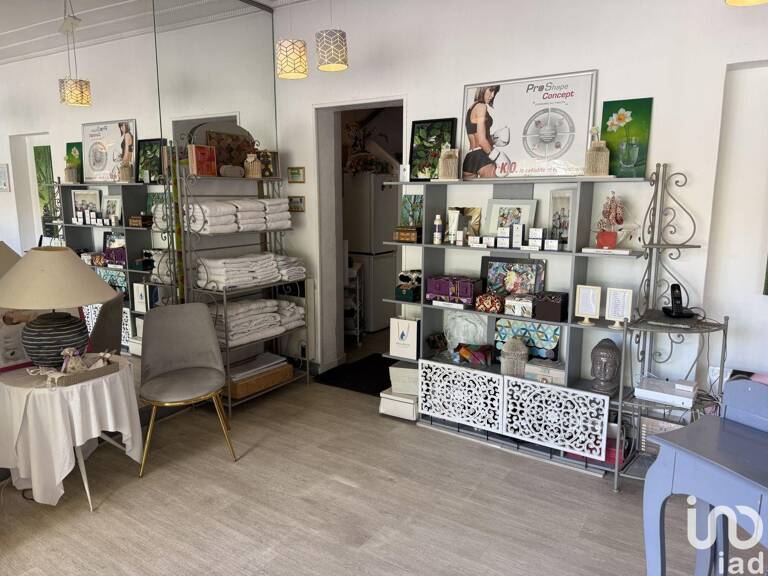 Vente Boutique/Local commercial 50 m&sup2; — photo 1