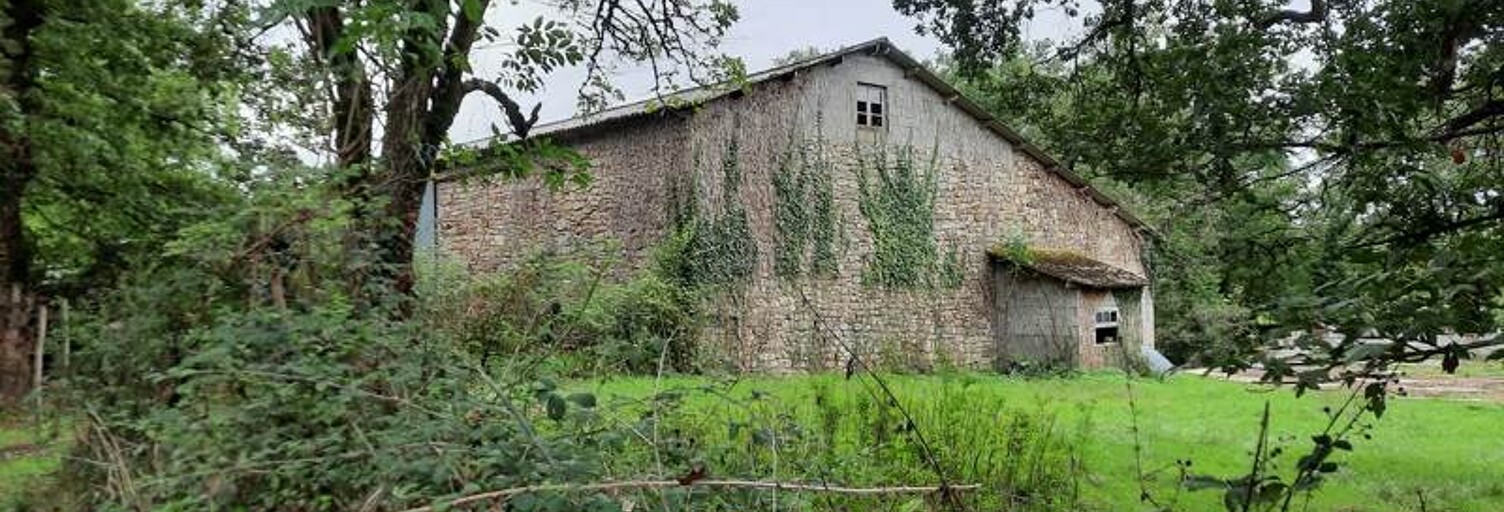 Immeuble   m² à vendre à Mayrinhac-Lentour (46500)