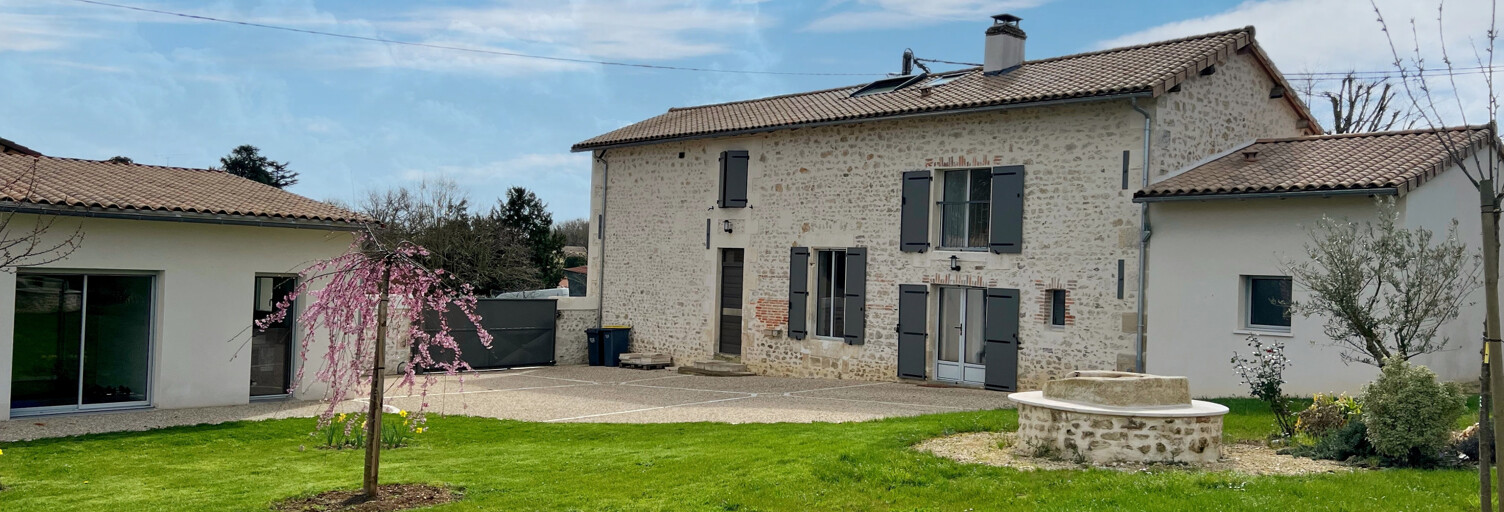 Maison 5 Pièces 151 m² à vendre à Smarves (86240)