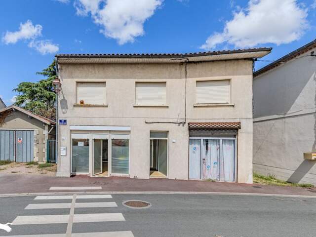 Maison en pierre de 11 pièces principales — photo du bien