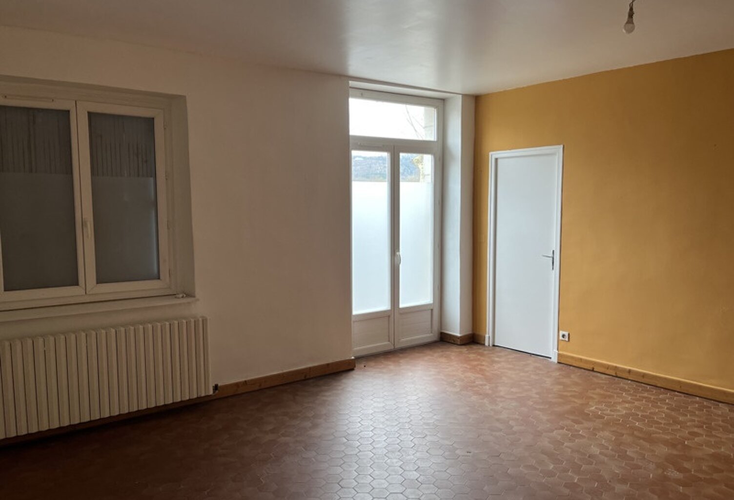 Maison de bourg de 4 pièces principales — photo 1