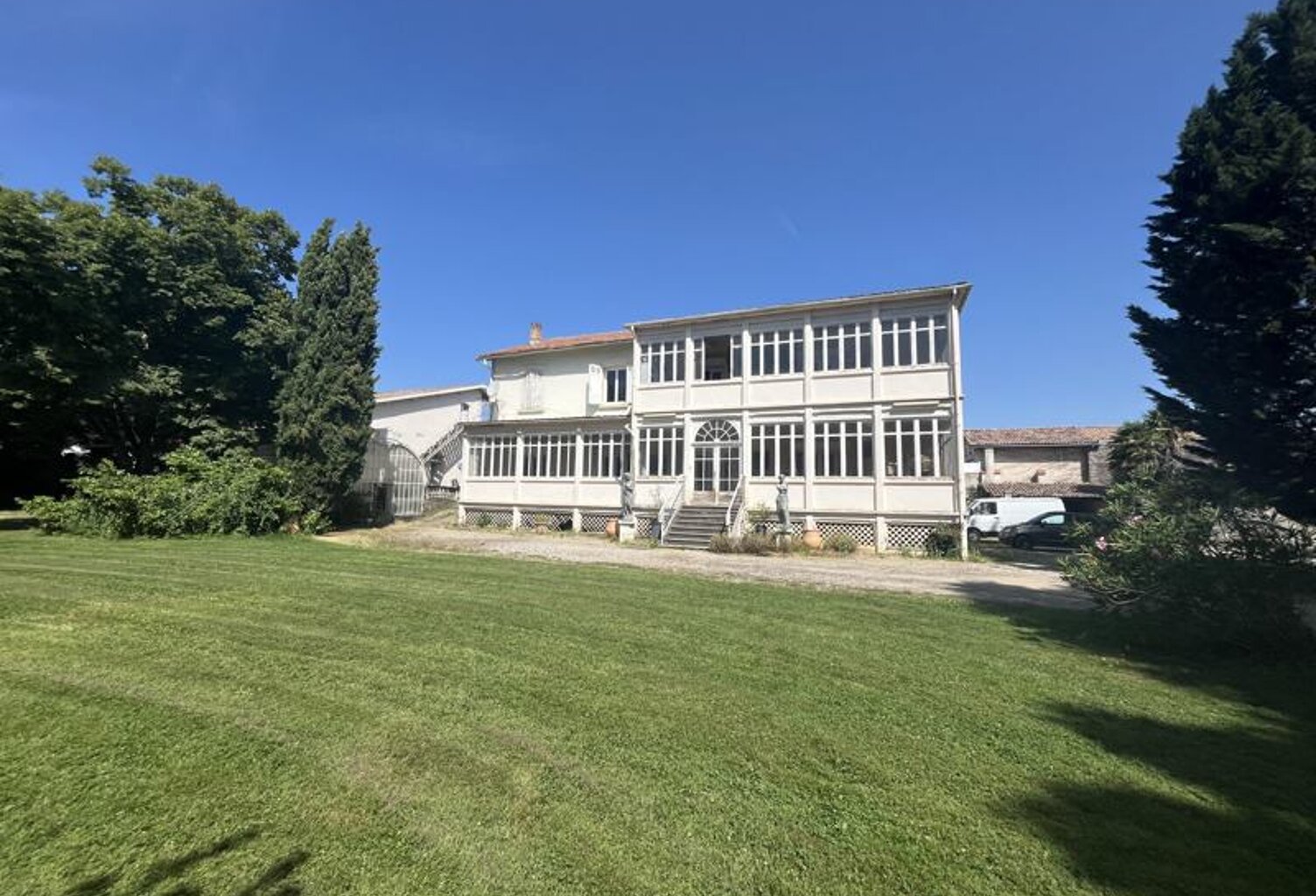 Hôtel Particulier de 11 pièces principales — photo 1