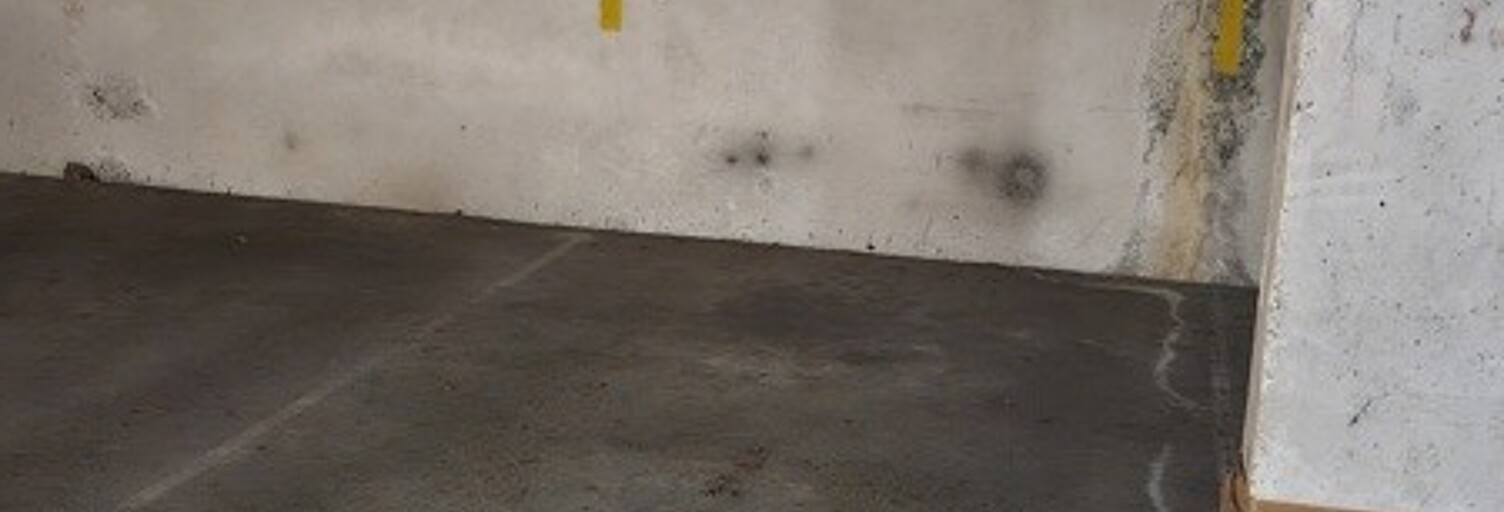 Garage   m² à vendre à Nantes (44000)