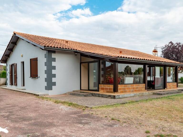 Contemporaine de 7 pièces principales — photo 1