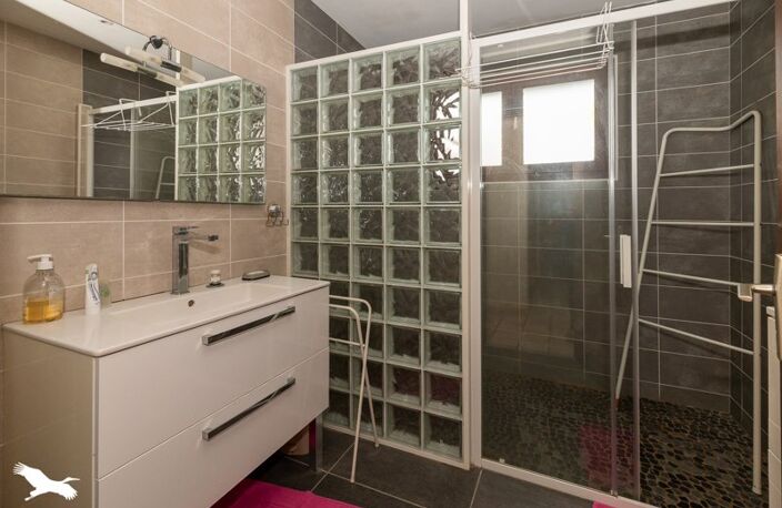 Contemporaine de 7 pièces principales — photo 4