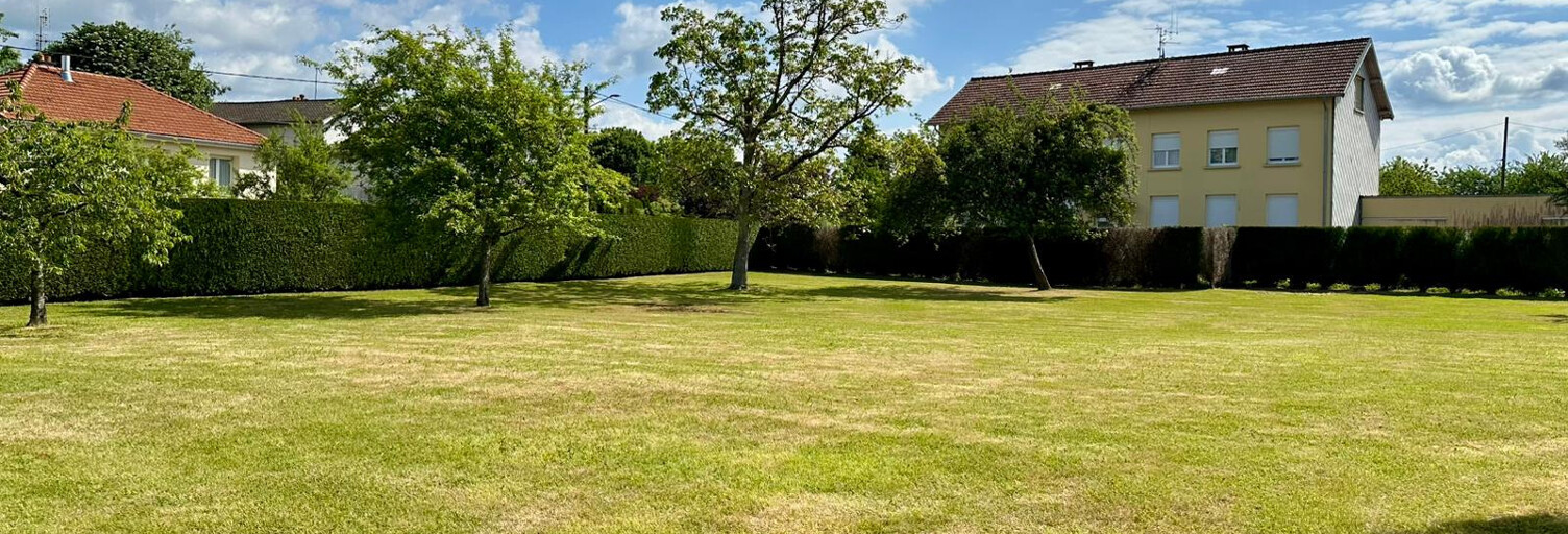 Terrain  703 m² à vendre à Luxeuil-les-Bains (70300)