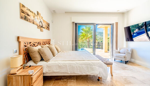 Villa / Maison 5 pièces  à vendre Sainte-Maxime 83120