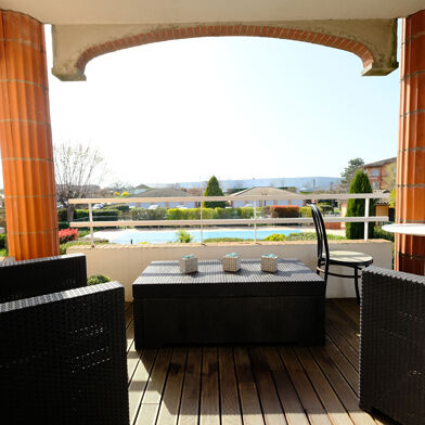 Appartement 3 pièces 899 €