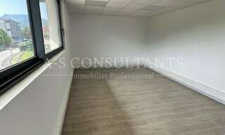 Bureau  120 m² à louer à La Ravoire (73490)