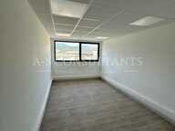 BUREAU/LOCAL PRO A LOUER — photo 2