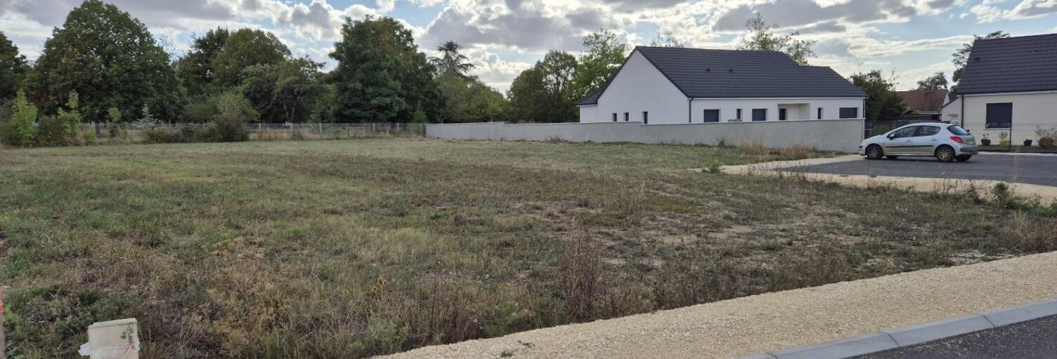 Terrain  1149 m² à vendre à Baugy (18800)