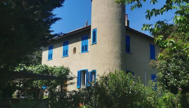 Chateau 8 pièces  à vendre Vico 20160