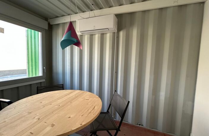 Local professionnel de 57 m² à 350 m² à louer — photo 4