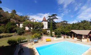 Maison 12 Pièces 400 m² à vendre à Cahors (46000)