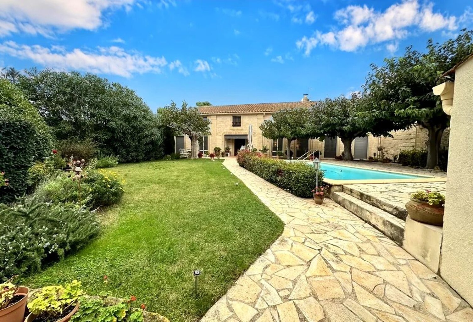 Maison À Vendre — photo 1