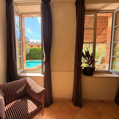 Maison 7 pièces 730800 €