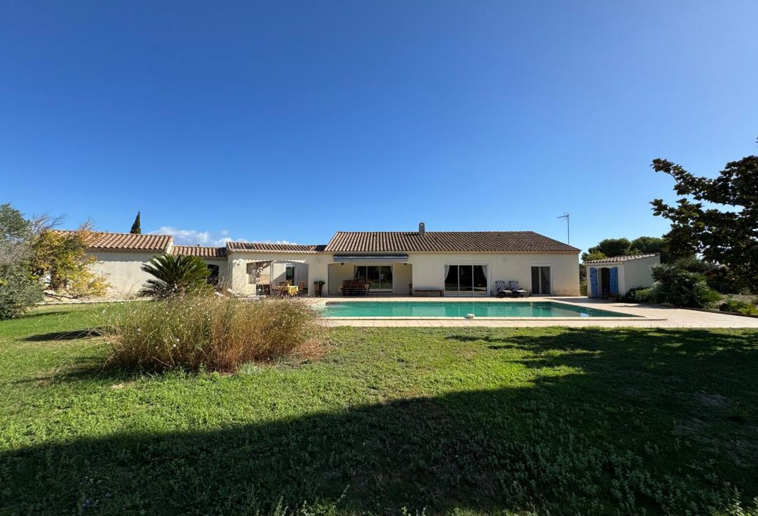 Propriété 179m² avec piscine - 23000m² de terrain — photo 1