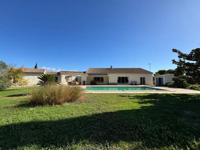 Propriété 179m² avec piscine - 23000m² de terrain — photo du bien