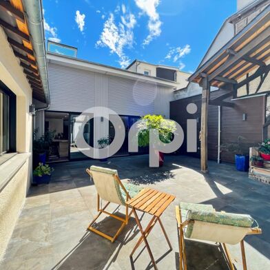 Maison 10 pièces 789000 €