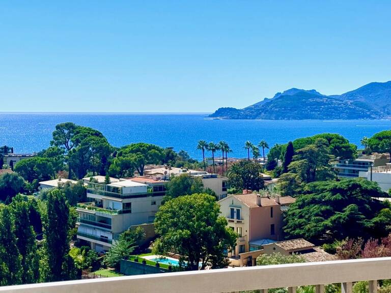 Cannes  Beau 3 pièces vue mer panoramique — photo 1
