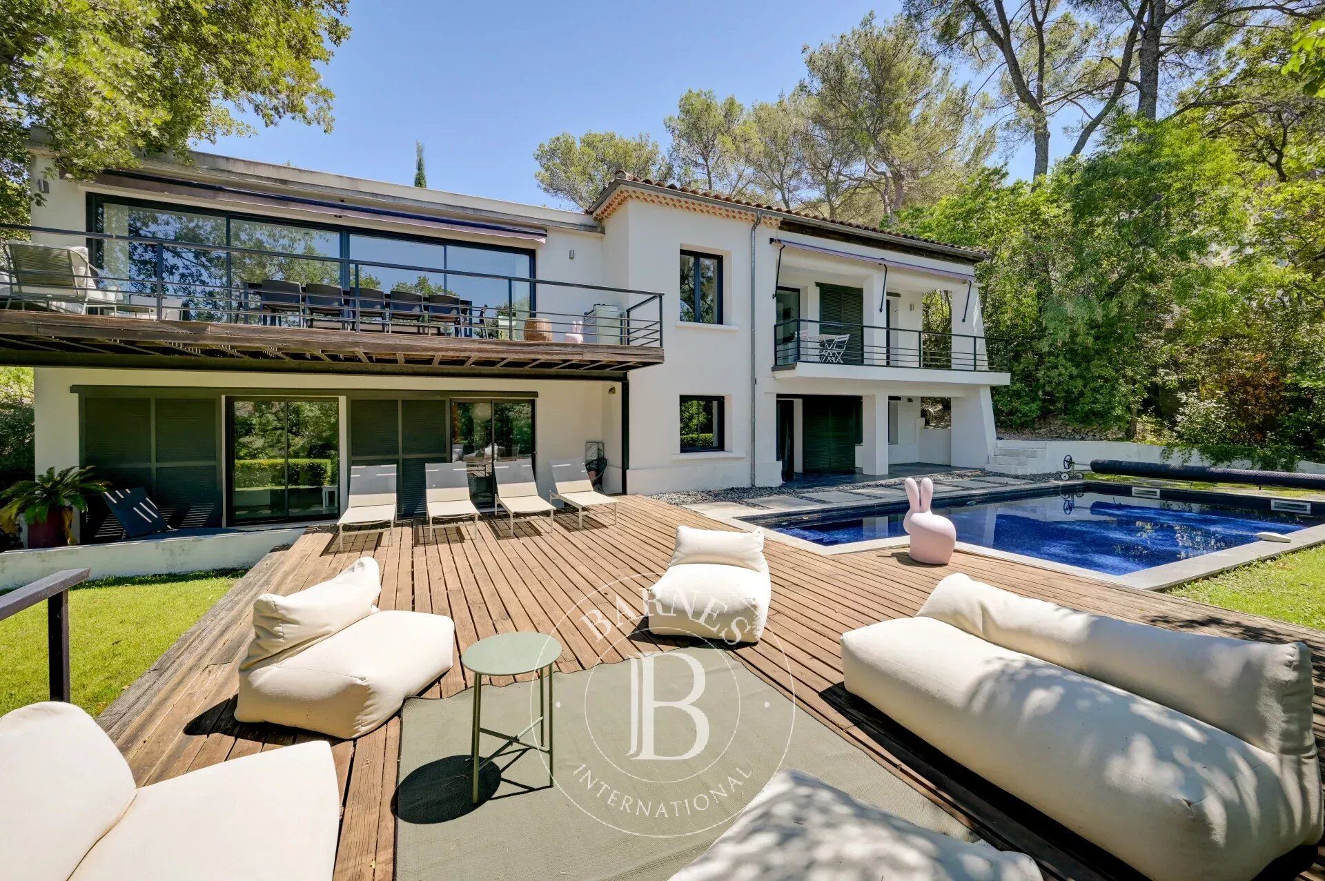 Villa / Maison  T6 à vendre Aix-en-Provence 13100