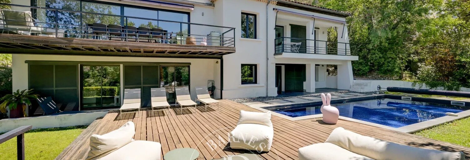 Maison 6 Pièces 215 m² à vendre à Aix-en-Provence (13100)