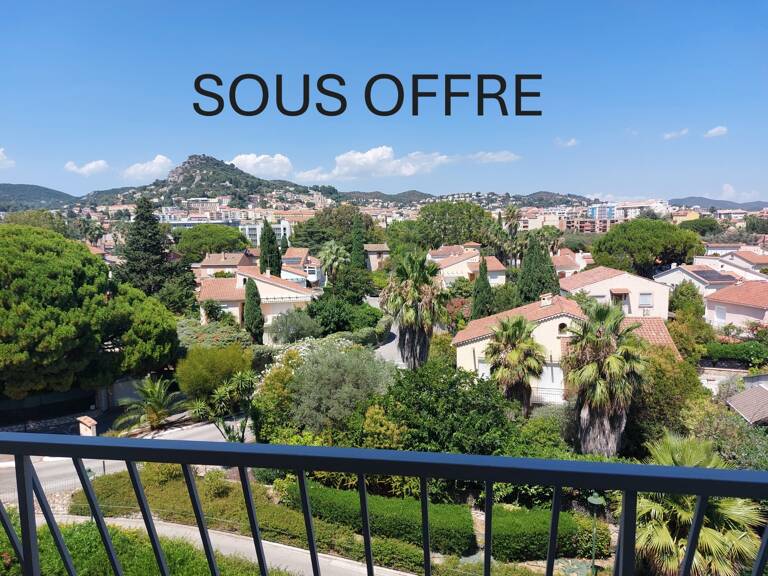 Hyères Gare - Appartement T3 - 77m² - Avec  garage individuel — photo 1
