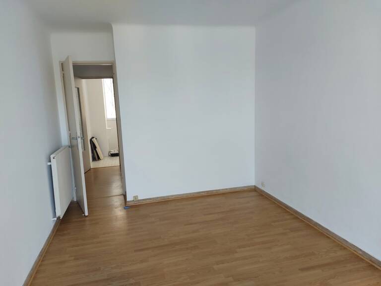 Hyères Gare - Appartement T3 - 77m² - Avec  garage individuel — photo 1