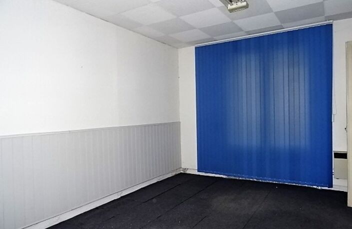 Dpt Vienne (86), à vendre CHATELLERAULT immeuble - Terrain de 332,00 m² — photo 3
