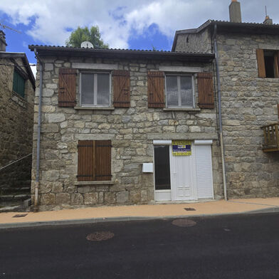 Maison 4 pièces 64800 €
