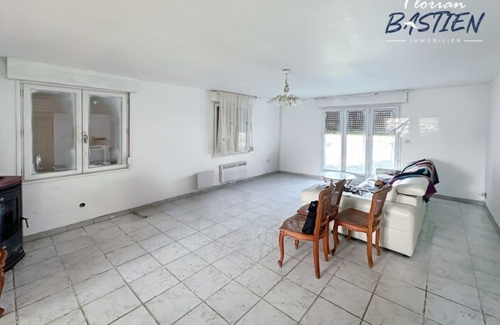 Propriété avec maison plain pied et bâtiment de 750m² sur un terrain de plus de 3 hectares — photo 4