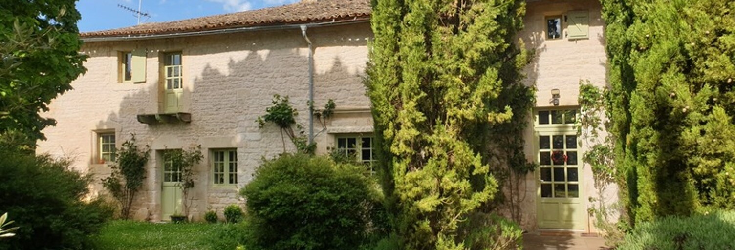 Maison 13 Pièces 450 m² à vendre à Celles-sur-Belle (79370)