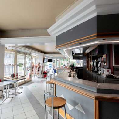 Commerce  255000 €