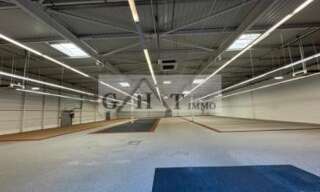 Commerce  1615 m² à louer à Ballainvilliers (91160)