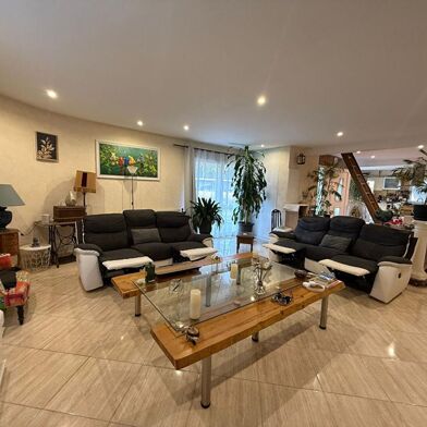 Maison 5 pièces 315000 €