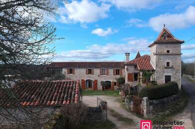 Maison 9 pièces 695000 €