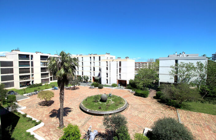 Appartement St Cyprien 3 pièce(s) + parking Privatif à acquérir en sus — photo 2
