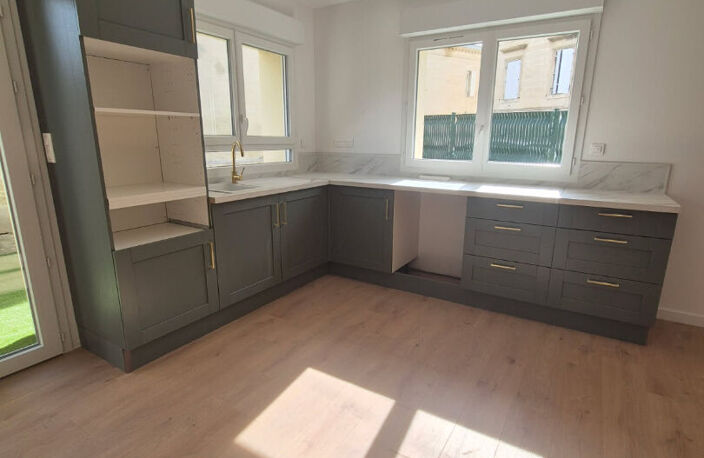 Maison à vendre à  Génissac - 3 pièces, 2 chambres avec sde privatives — photo 5