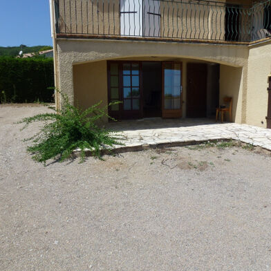 Appartement 2 pièces 810 €