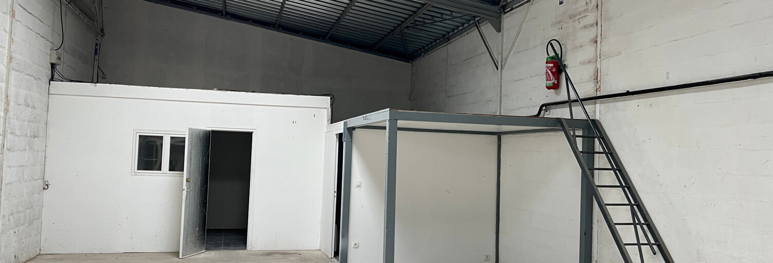 Local industriel  131 m² à louer à Angers (49000)