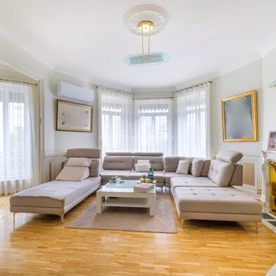 Appartement 7 pièces 595000 €