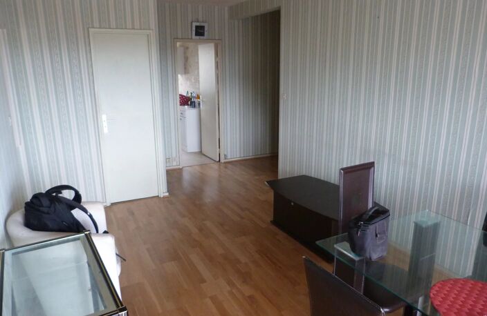 Vierzon Centre- ville - Appartement T.3 - 2 chambres — photo 2