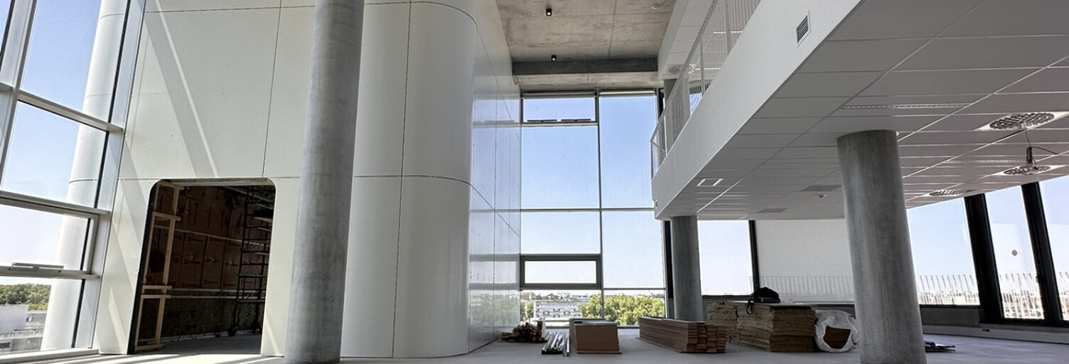 Bureau  1003 m² à louer à Angers (49100)
